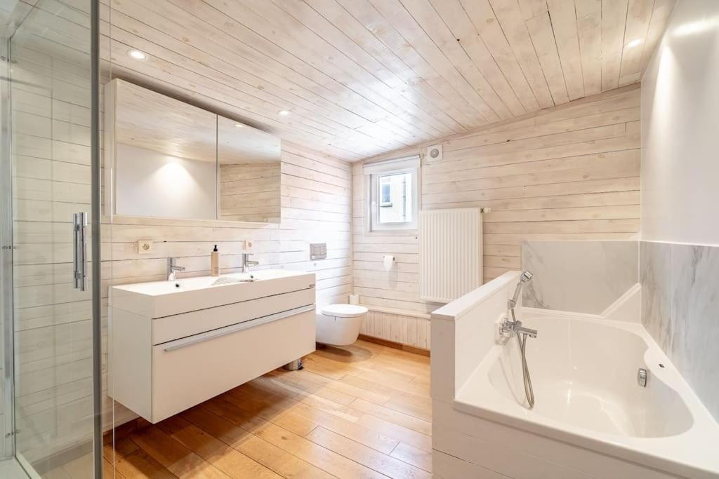 The Bruges Belfry View Apartment Luaran gambar